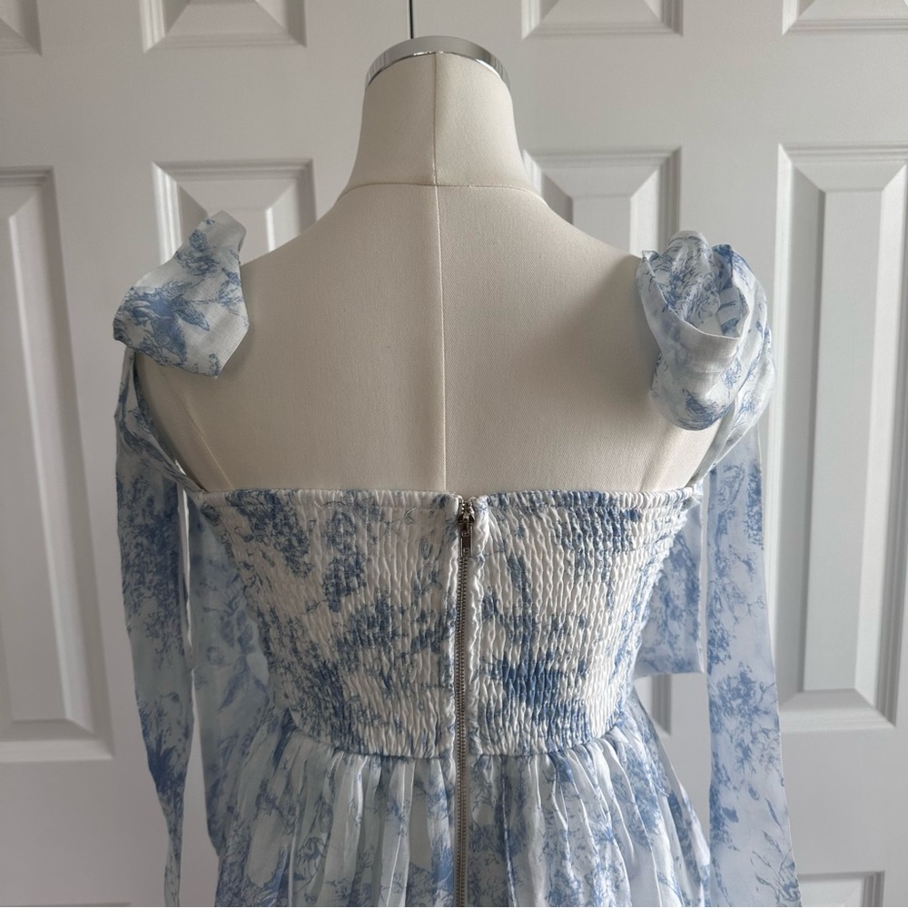 Petal and Pup Blue White Floral Coquette Lite Fabric Summer Dress Size M - Picture 8 of 16